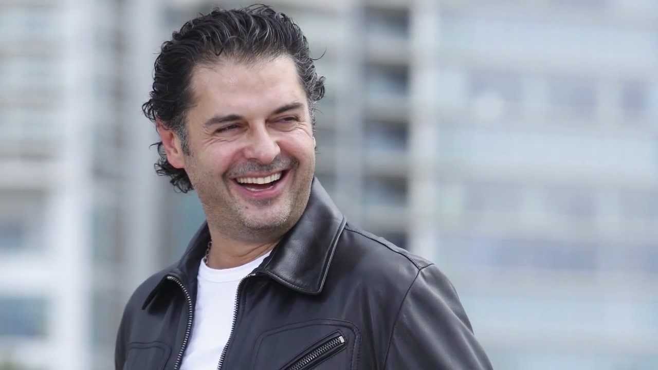 خالد الغندور يسخر من وقف راغب علامة وفتوح