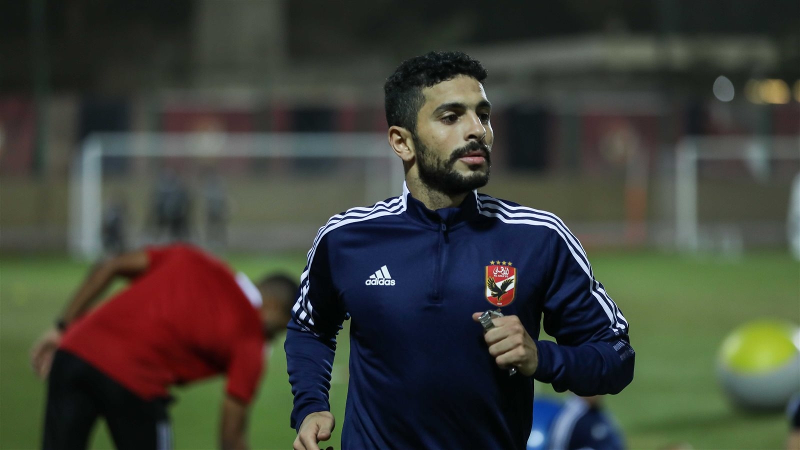 أيمن أشرف: العودة للأهلي في منصب إداري شرف كبير.. ورفضت الزمالك حفاظًا على تاريخي مع الأحمر