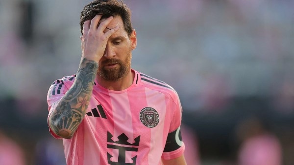 الشعبية الأعلى .. ميسي يتفوق على الدوري الإنجليزي
