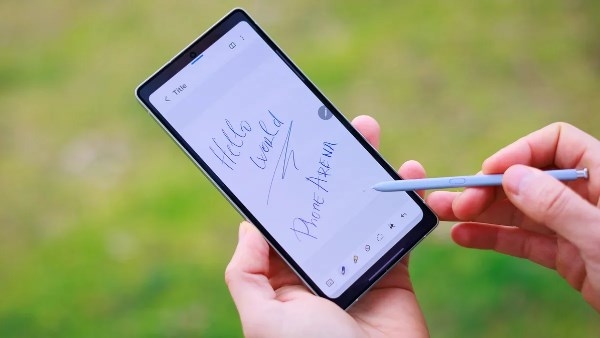 سامسونج تستبدل قلم S Pen ببطارية أكبر.. كيف تكون النتيجة؟