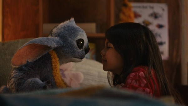 ديزني تعلن عن تحضير فيلم Lilo & Stitch 2 بعد النجاح الساحق للجزء الأول