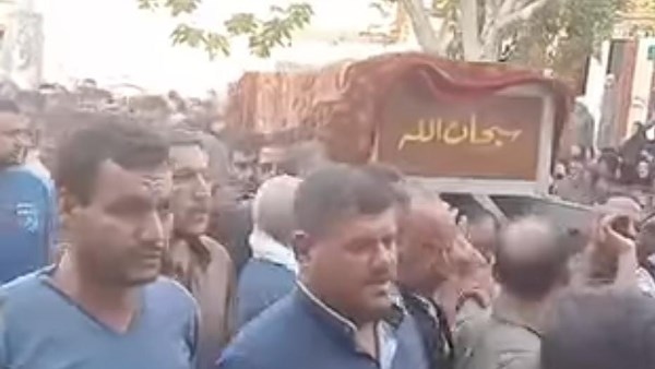 وسط حالة من الحزن.. أهالي ميت كنانة بالقليوبية يشيعون جثمان شهيد الواجب