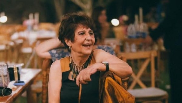 أحمد عصام يهنئ والدة حنان يوسف بعيد ميلادها