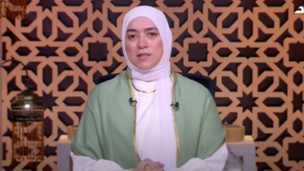 دينا أبو الخير: حسن الخلق لا يوفق إليه كل أحد.. فيديو