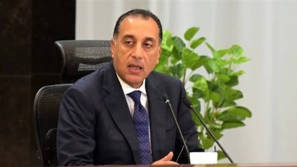 مصطفي مدبولي: 3 سفن تغييز لتأمين الاحتياجات البترولية