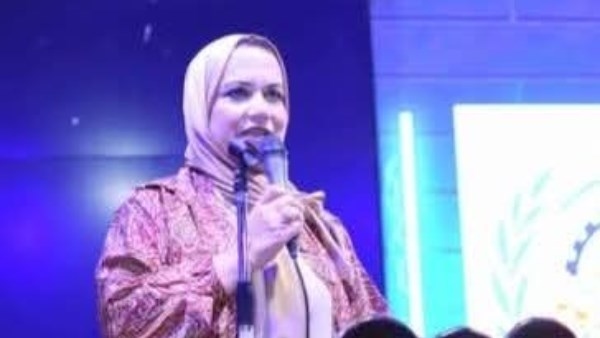 تعليم مطروح يبحث طرق تحسين مستوي القراءة والكتابة لطلاب المرحلة الإبتدائية