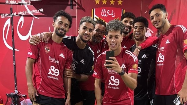 وسام أبو علي يظهر في التتش برفقة إمام عاشور