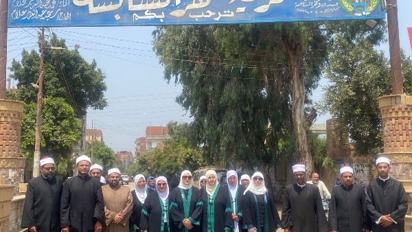مساندة للأسر المكلومة.. واعظات الأوقاف يقدمن واجب العزاء في ضحايا حادث المنوفية الأليم