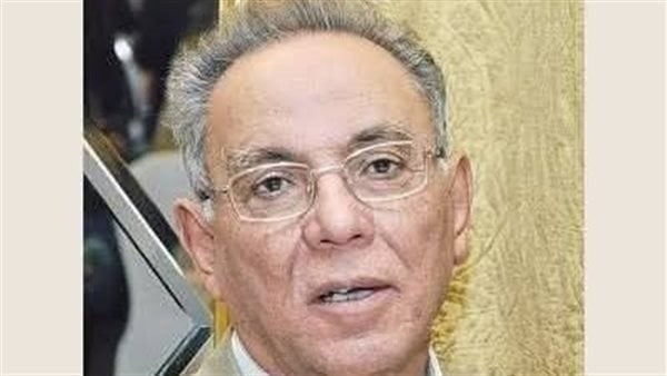 وفاة الدكتور رفعت العوضي أستاذ الاقتصاد بجامعة الأزهر