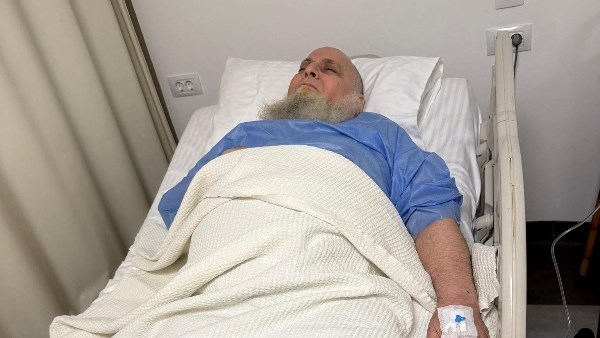 نسألكم الدعاء بالشفاء..إبراهيم فايق : ألف سلامة عليك يا أبويا ربنا يحفظ ويخليك ليا