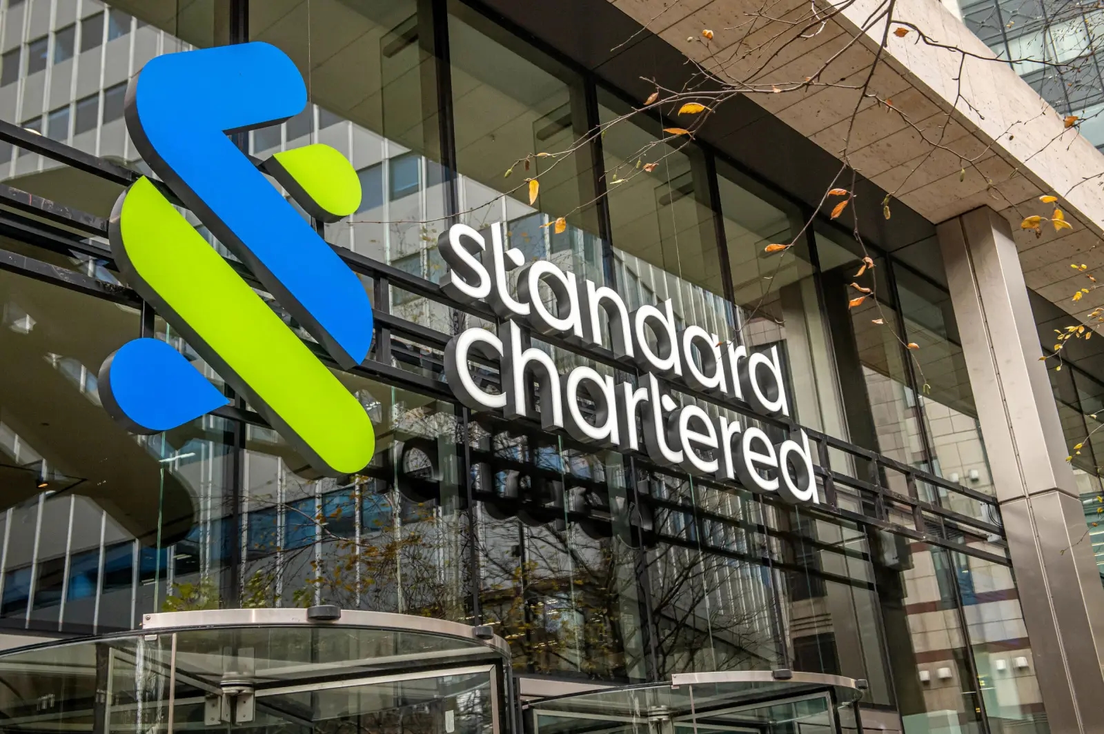 Standard Chartered faces US$2.7bil lawsuit linked to 1MDB