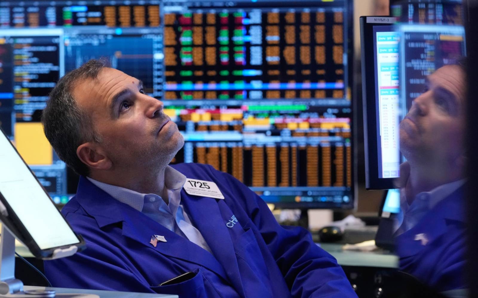 US stock futures dip, bond yields climb as Trump's tax bill faces test