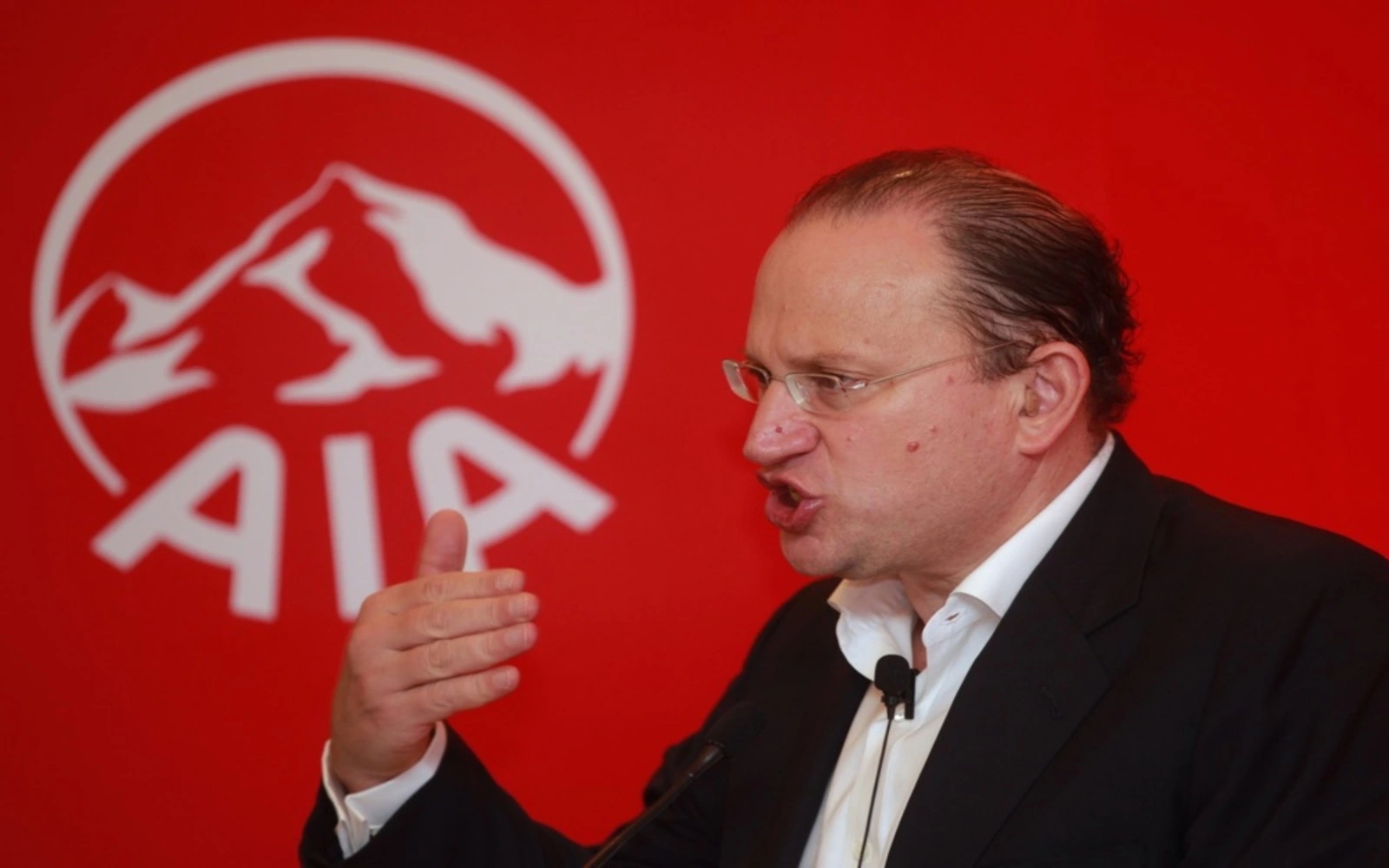 HSBC chair Tucker to return to Asia insurer AIA after overseeing bank overhaul