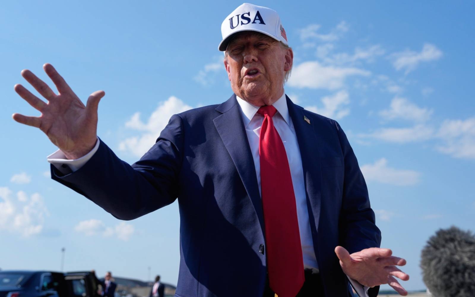 Senior official says Russia doesn't care about Trump's ‘theatrical ultimatum'