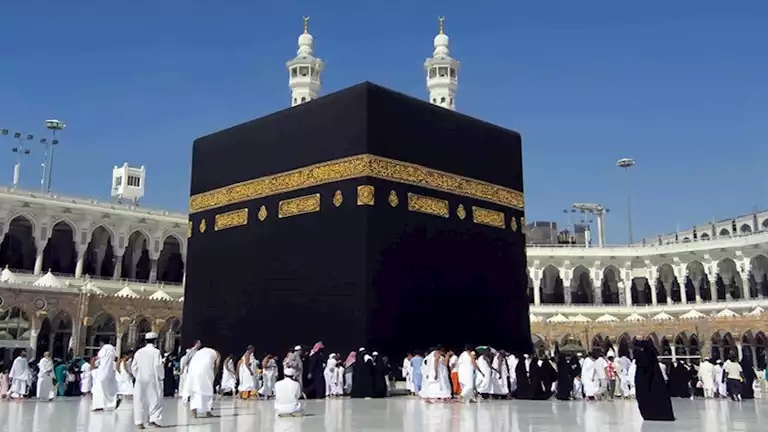 العمرة 2026.. حقيقة عودة العمل بتأشيرة الترانزيت في السعودية