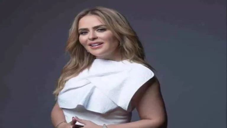 "كما تدين تدان"..رسالة غامضة من الإعلامية مها الصغير طليقة أحمد السقا