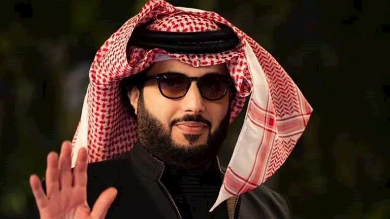 تركي آل الشيخ ينشر فيديوهات "النزالات العالمية" في الرياض: أقوى جمهور لـWWE