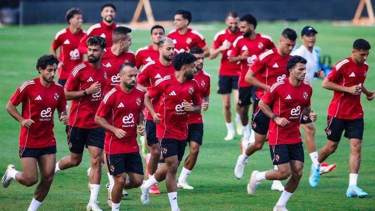"لايحب اللعب بمركز 8".. الكشف عن سبب رفض مدرب بيراميدز ضم نجم الأهلي بكأس العالم للأندية