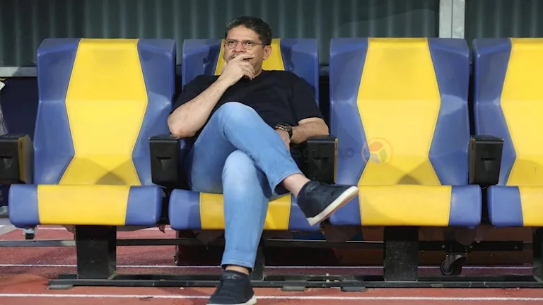 "خوفا من أن يقال أنني أجامل".. أول تعليق من أيمن الرمادي بعد رحيله عن الزمالك