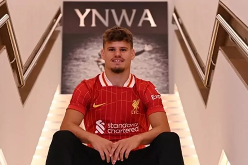 كيركيز بعد انضمامه إلى ليفربول: محمد صلاح لاعب عبقري