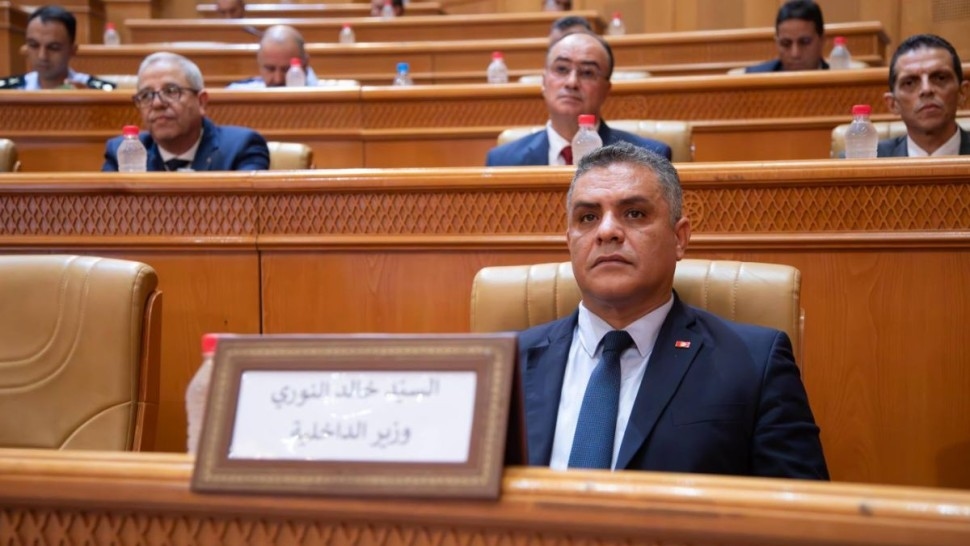 في جلسة حوار مع وزير الداخلية .. نواب مجلس الجهات والأقاليم يدعون إلى تسهيل استخراج الوثائق ورخص الصيد و"التصدي لمخططات الفوضى"