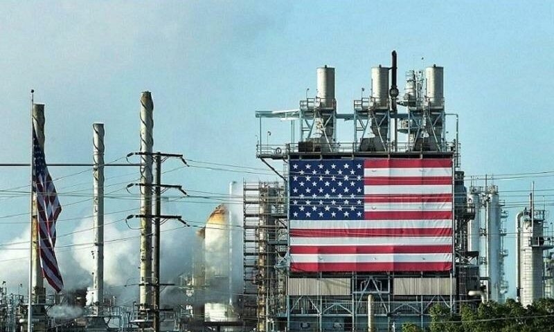 Crude falls on Iran pledge to nuclear treaty