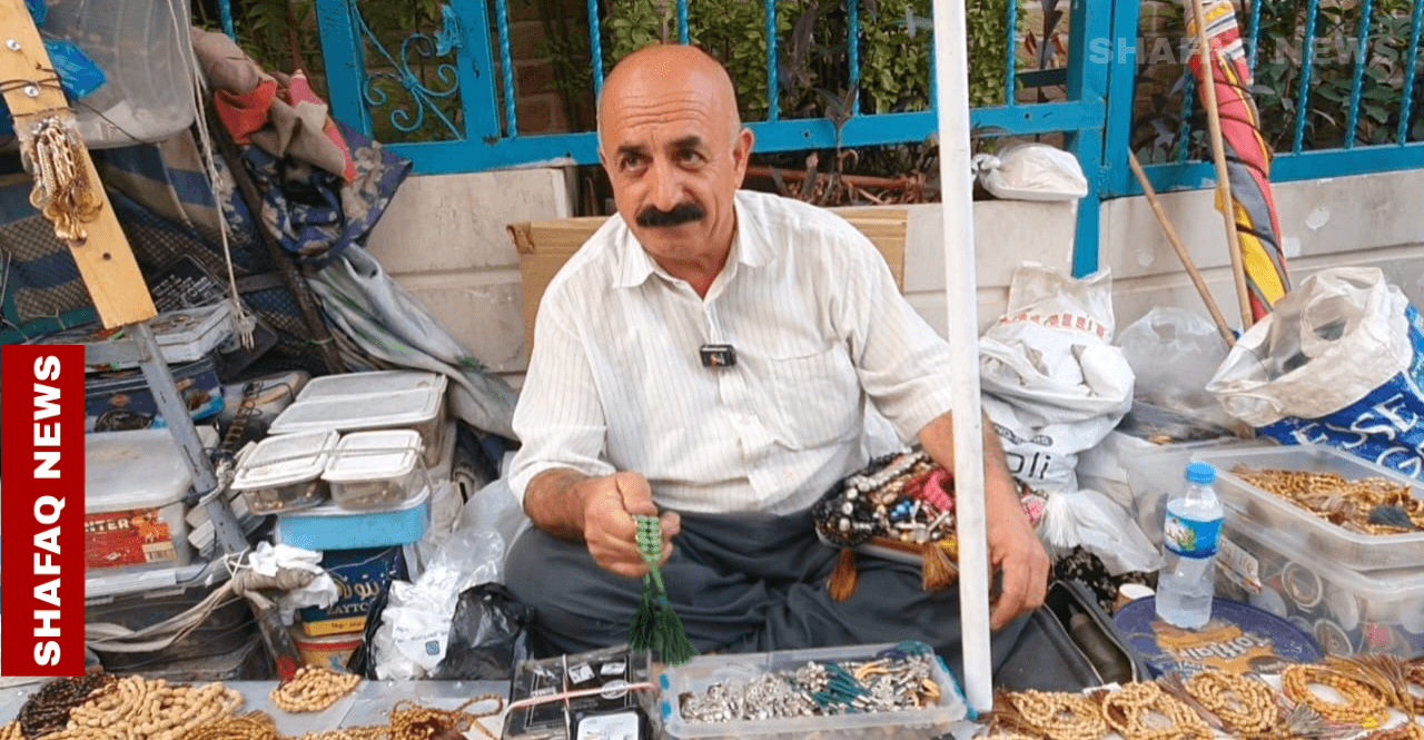 Hand over machine: Kurdish artisan keeps misbaha craft alive