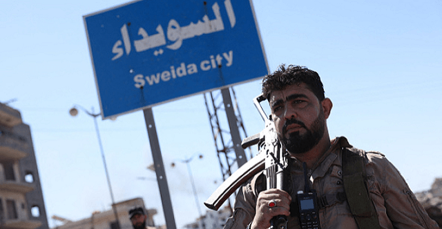 Israeli airstrike hits tribal fighters as Suwayda clashes resume