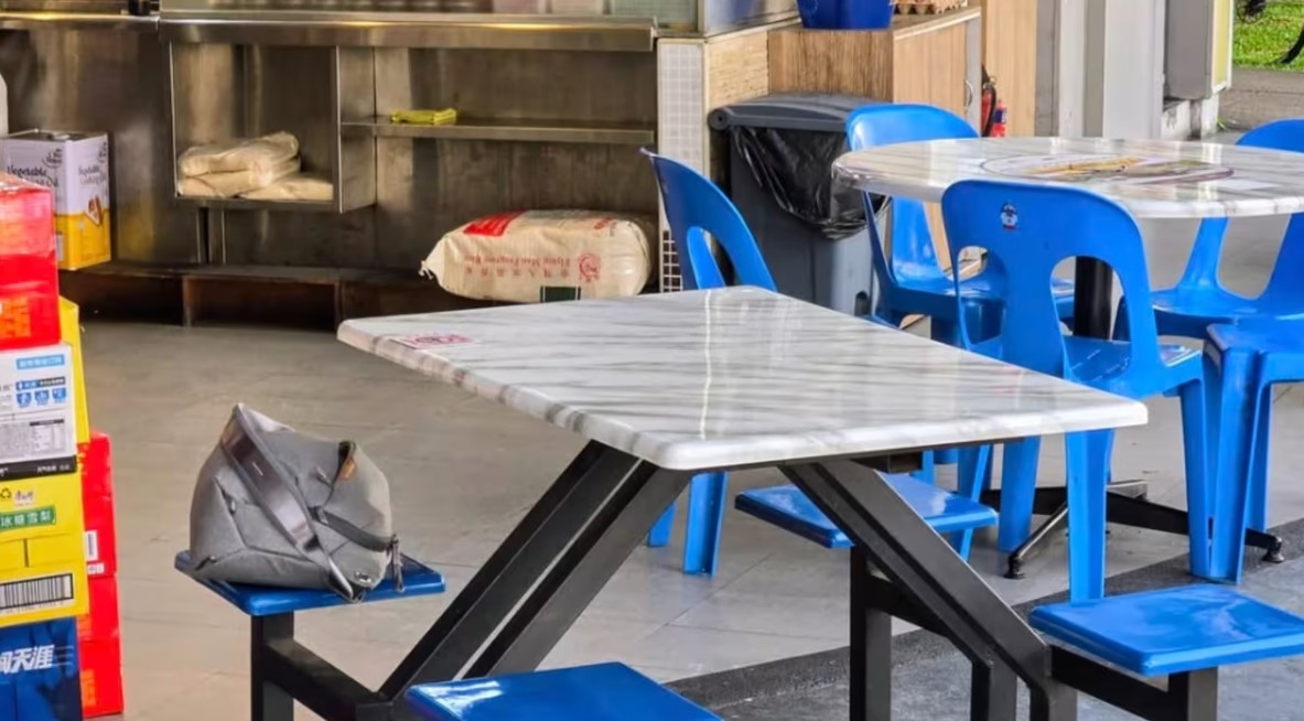 Man's shock at finding lost bag at the coffeeshop where he left it sparks similar stories of how safe Singapore is