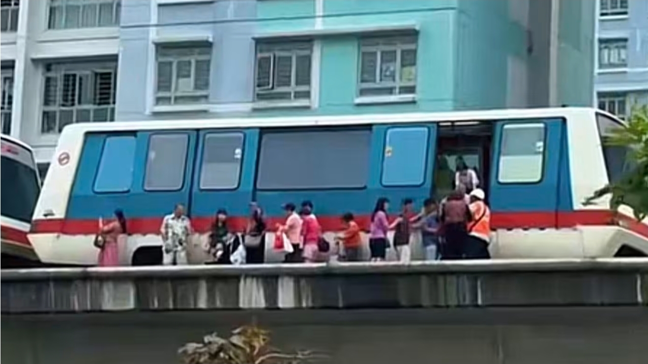 Passengers forced to walk along train tracks after latest Bukit Panjang LRT breakdown