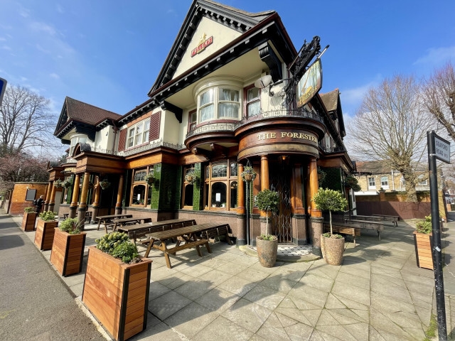 This is officially the most beautiful pub in London