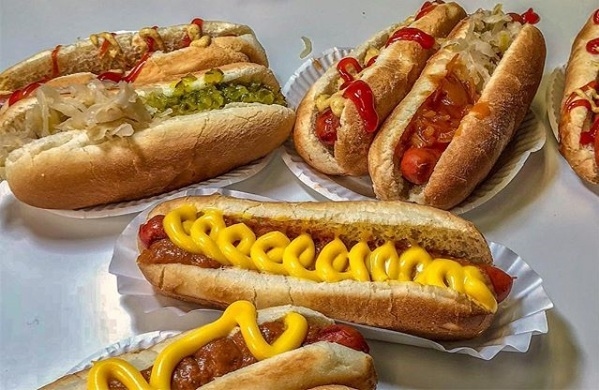 Gray's Papaya and UGG will give out free hot dogs in NYC on July 4th