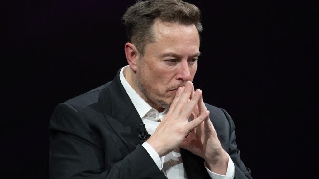 After Trump Warns Elon Musk To 'Close Up Shop,' China Rallies Behind World's Richest Man: 'There's No Need To Keep Putting Up With It'