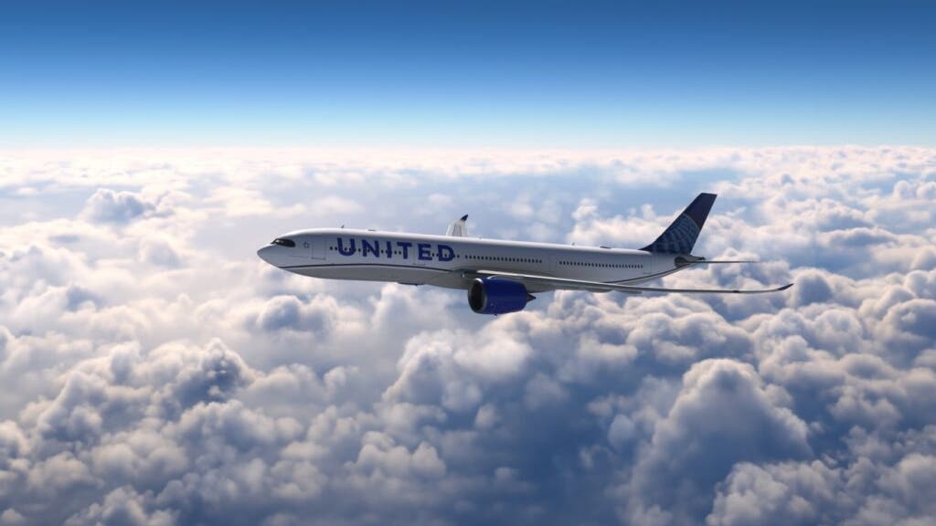 United Airlines' Premium Focus And Cost Discipline Set Stage For Q4 Recovery