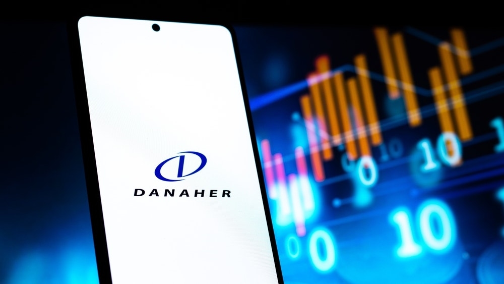 Danaher Lifts 2025 Earnings Outlook Amid Biotech Growth, Cost Discipline