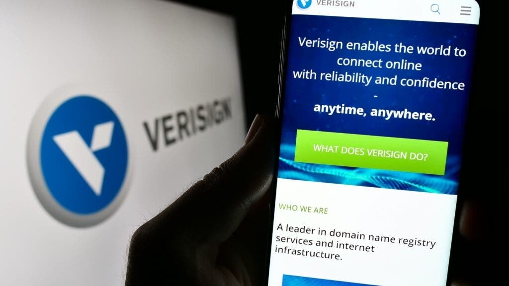 VeriSign Stock Falls After Berkshire Hathaway Cuts Holdings