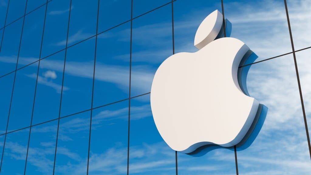 Apple Faces 'First Serious Threat In 20 Years' As OpenAI Acquires iPhone Maker's Former Design Chief Jony Ive's Hardware Startup, Says Gene Munster