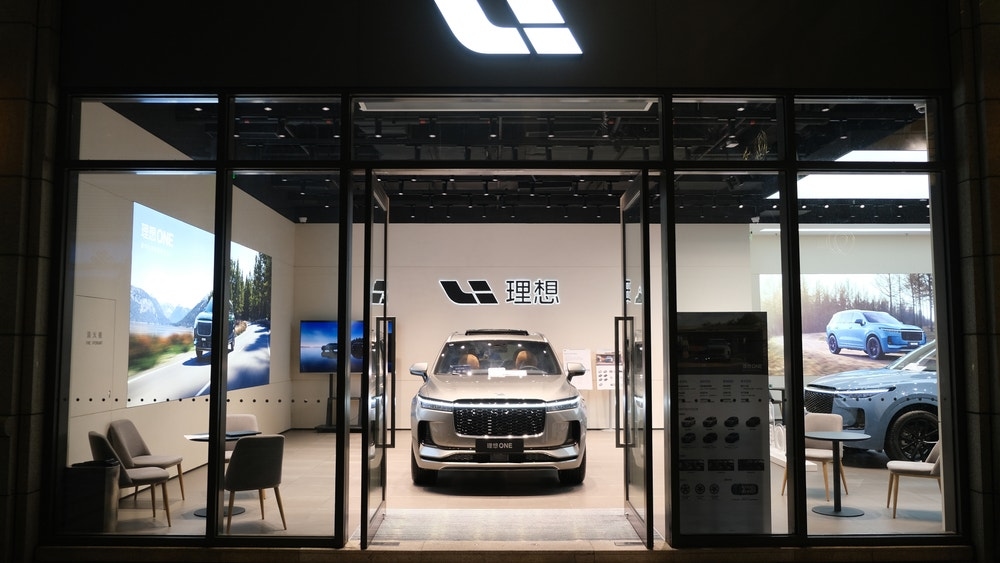 Li Auto Debuts Li i8 Electric SUV With Ultra-Fast Charging