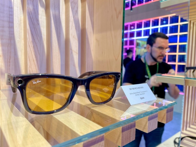 AI Ray-Ban Meta glasses help EssilorLuxottica boost sales