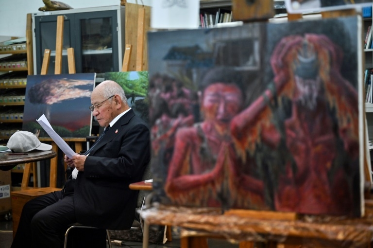 Hiroshima teens relay atom bomb horror with art