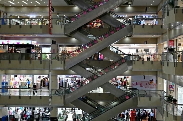 Asian markets mixed as China's economy meets forecasts