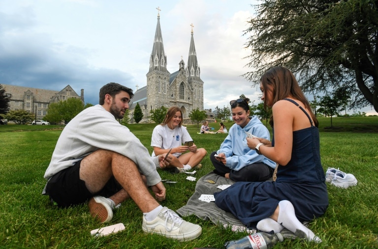 'Into a void': Young US college graduates face employment crisis