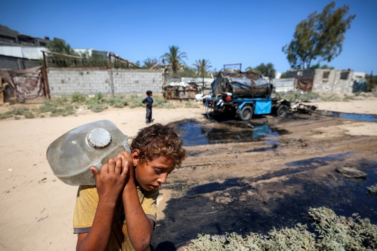 Dire water shortages compound hunger and displacement in Gaza
