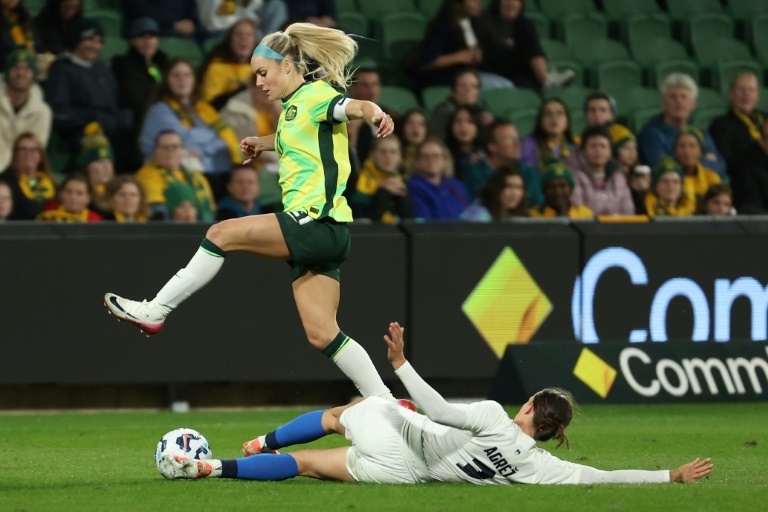 Matildas' defender Carpenter leaves Lyon for Chelsea