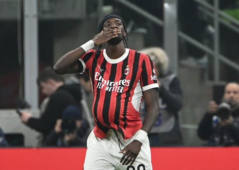 Besiktas take Tammy Abraham on loan from AS Roma