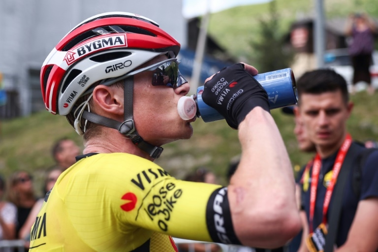 'Starvation' days over as cyclists prepare to gorge on Tour de France