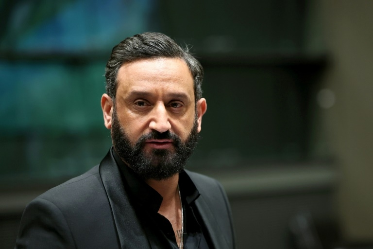Uproar in France over hard left's image of right-wing star anchor