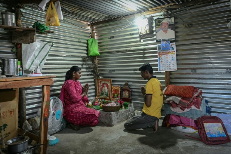 Indian activists seek to save child brides
