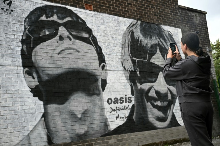 Oasis: five favourite hits