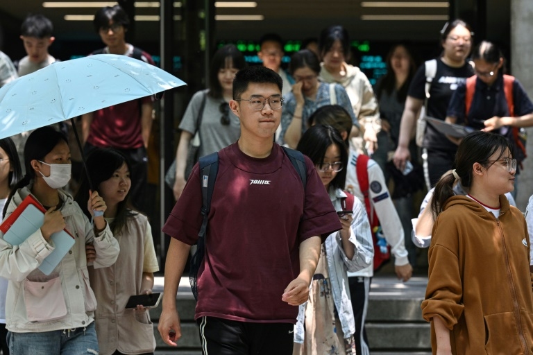 Chinese students lament US plans to block visas